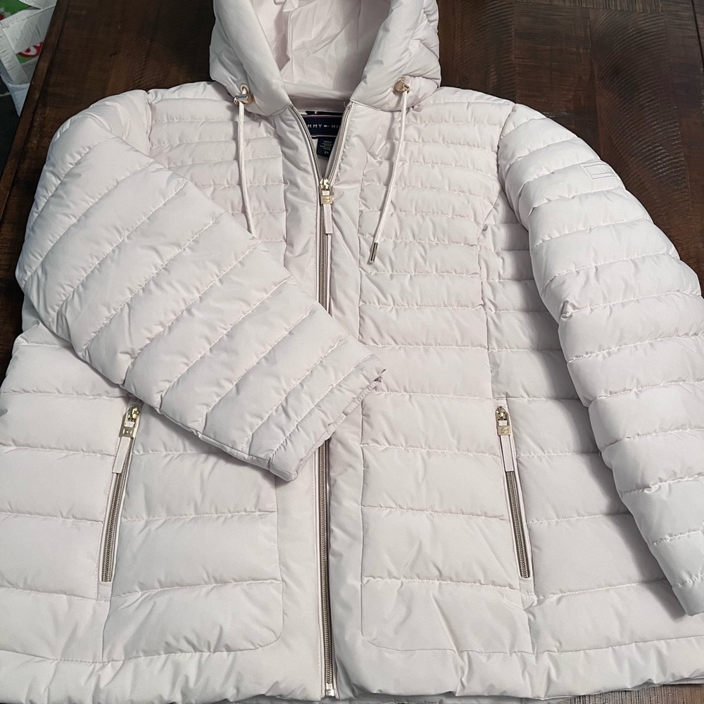 Tommy Hilfiger Cream Puffer Jacket